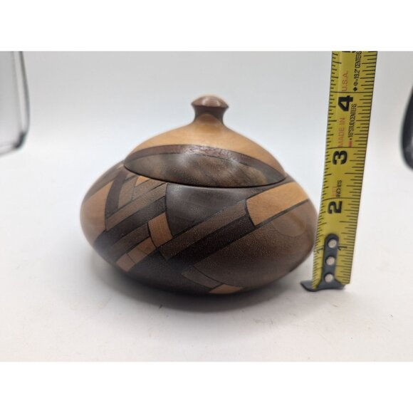 Intricately Handcrafted Wooden Decorative Lidded Bowl With Unique Zigzag Pattern - Picture 5 of 16